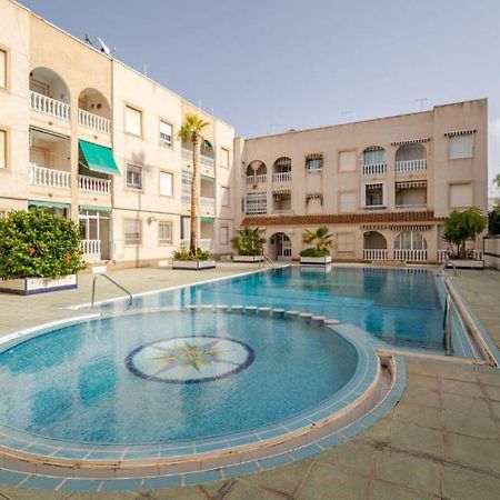 Petit Cocon - Piscine - Plage 5 Minutes A Pied Apartment Torrevieja Exterior photo