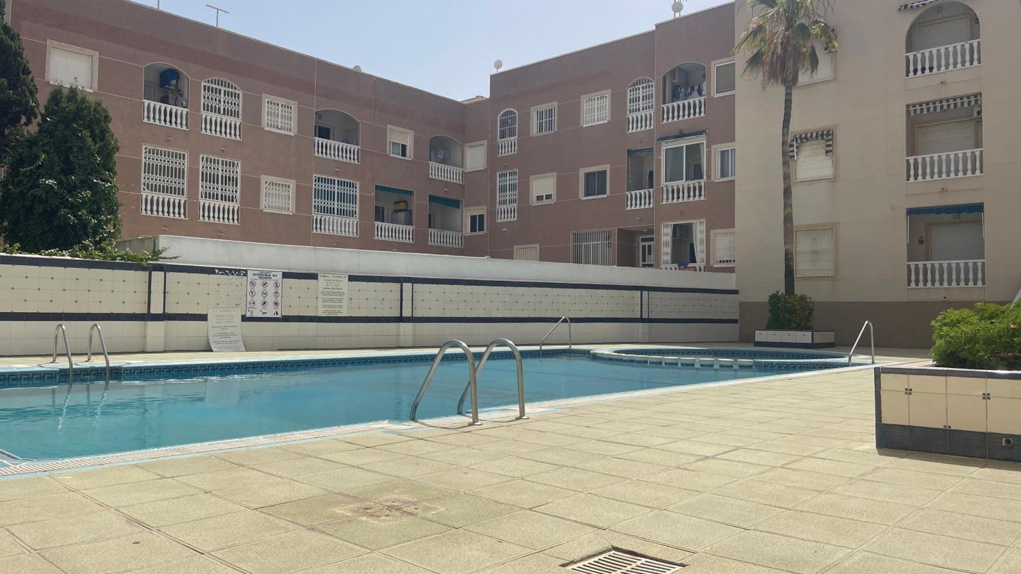 Petit Cocon - Piscine - Plage 5 Minutes A Pied Apartment Torrevieja Exterior photo